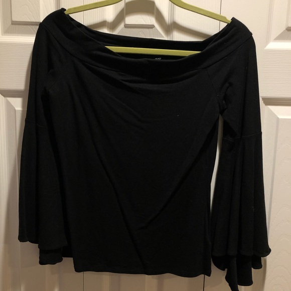 Express Bell Sleeved Top - Picture 2 of 3